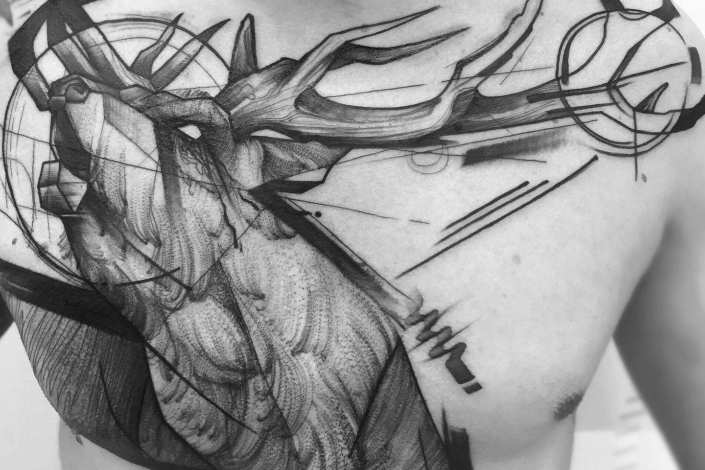 1615789455_28-p-tatuirovka-v-stile-sketch-30.jpg