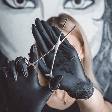 Sterylne narzędzia piercingu – VEAN TATTOO Rzeszów