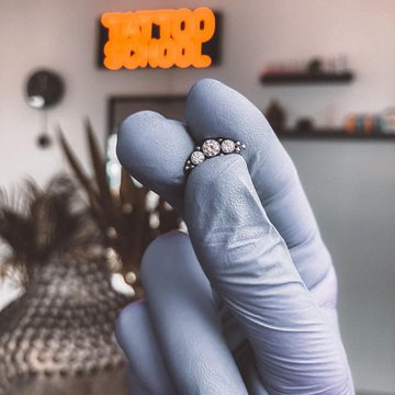 Kolczyk do piercingu  – VEAN Kołobrzeg