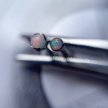 Sterylne końcówki do piercingu z opalem