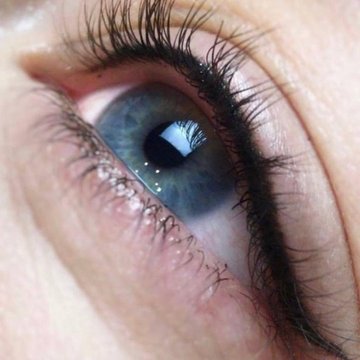 Mikropigmentacja powieki – zagęszczenie linii rzęs