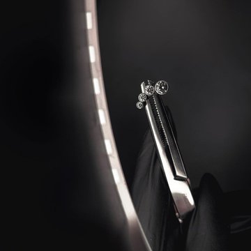 Sterylne narzędzia i kolczyki do piercingu VEAN