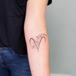 Tatuaż ze znakiem zodiaku Baran