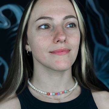 Delikatny piercing septum w VEAN TATTOO Kalisz