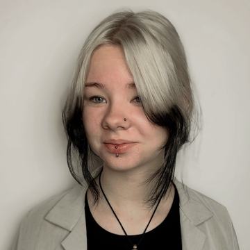 Piercing nosa i ust – VEAN Tattoo Jelenia Góra