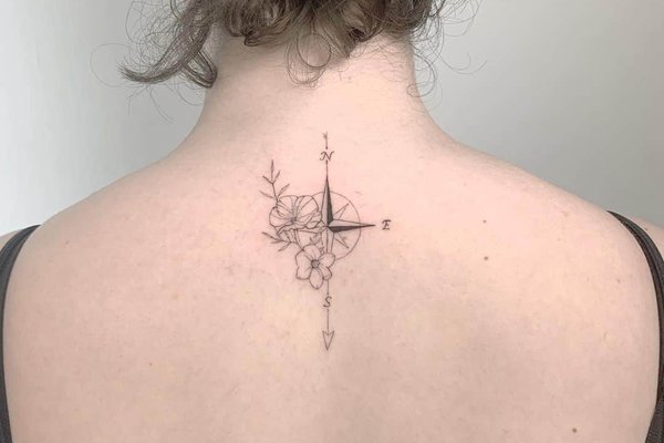 Back-Simple-Compass-Tattoo-On-Back