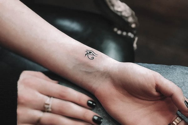 Eye of Horus-135