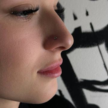 nostril piercing