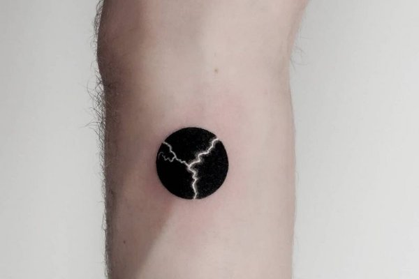 Lightning-Tattoo-13