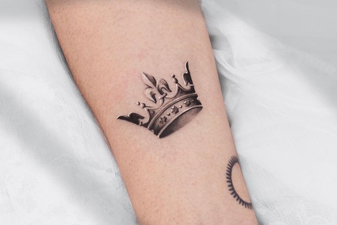 Queen-Crown-Tattoos.jpg