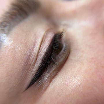 Mikropigmentacja powieki – zagęszczenie linii rzęs