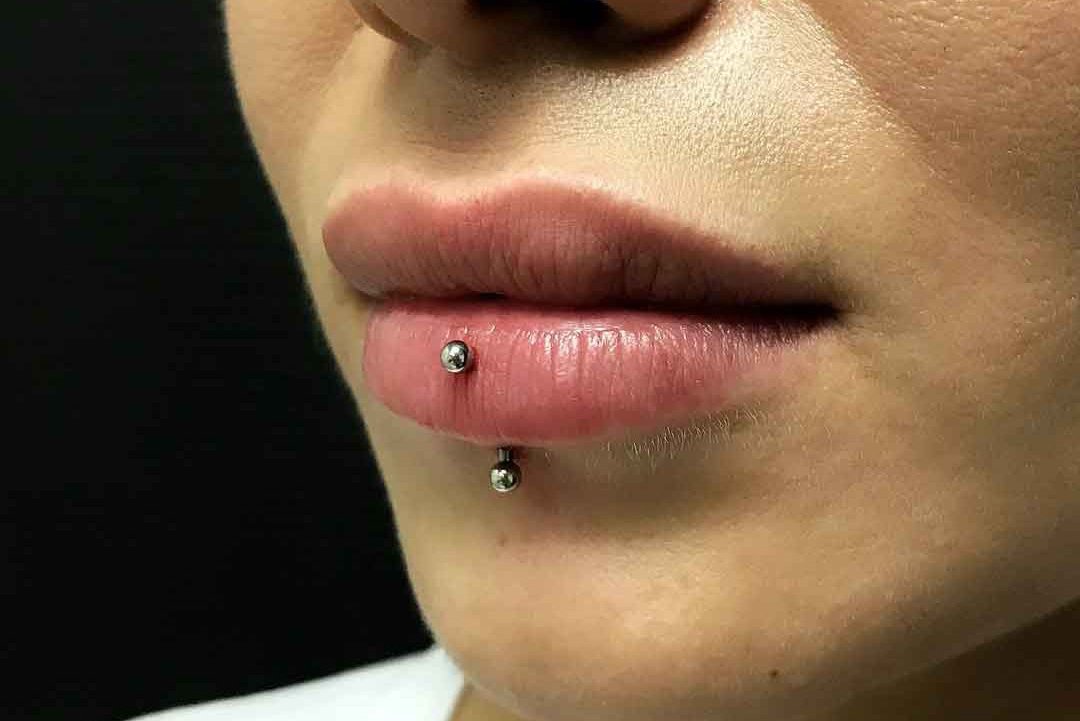 lips-piercing-e1624861104636.jpg