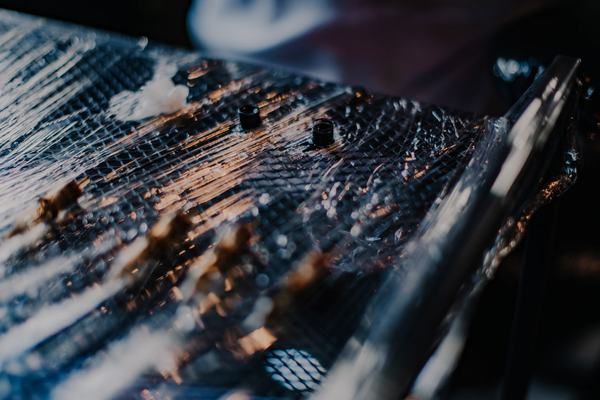 Jednorazowe kubeczki z pigmentami na folii ochronnej