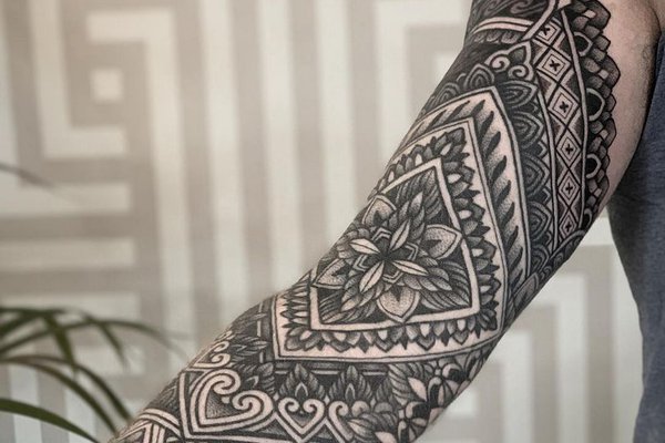 tatu_ornament_44.jpg