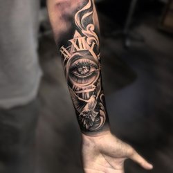 Pierwszy Tatuaż Męski