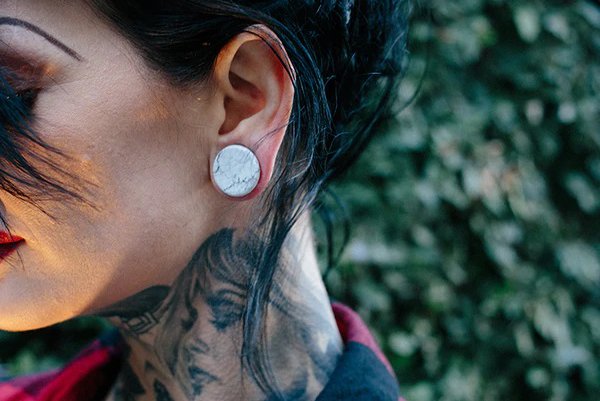 white-howlite-stone-plugs-gauges-4_600x.jpg